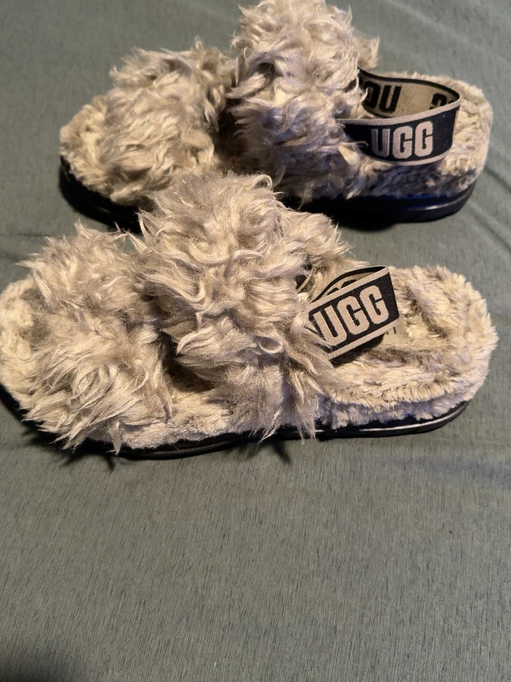 NWOT UGG Fuzz Sugar Gray Platform Slides US 10